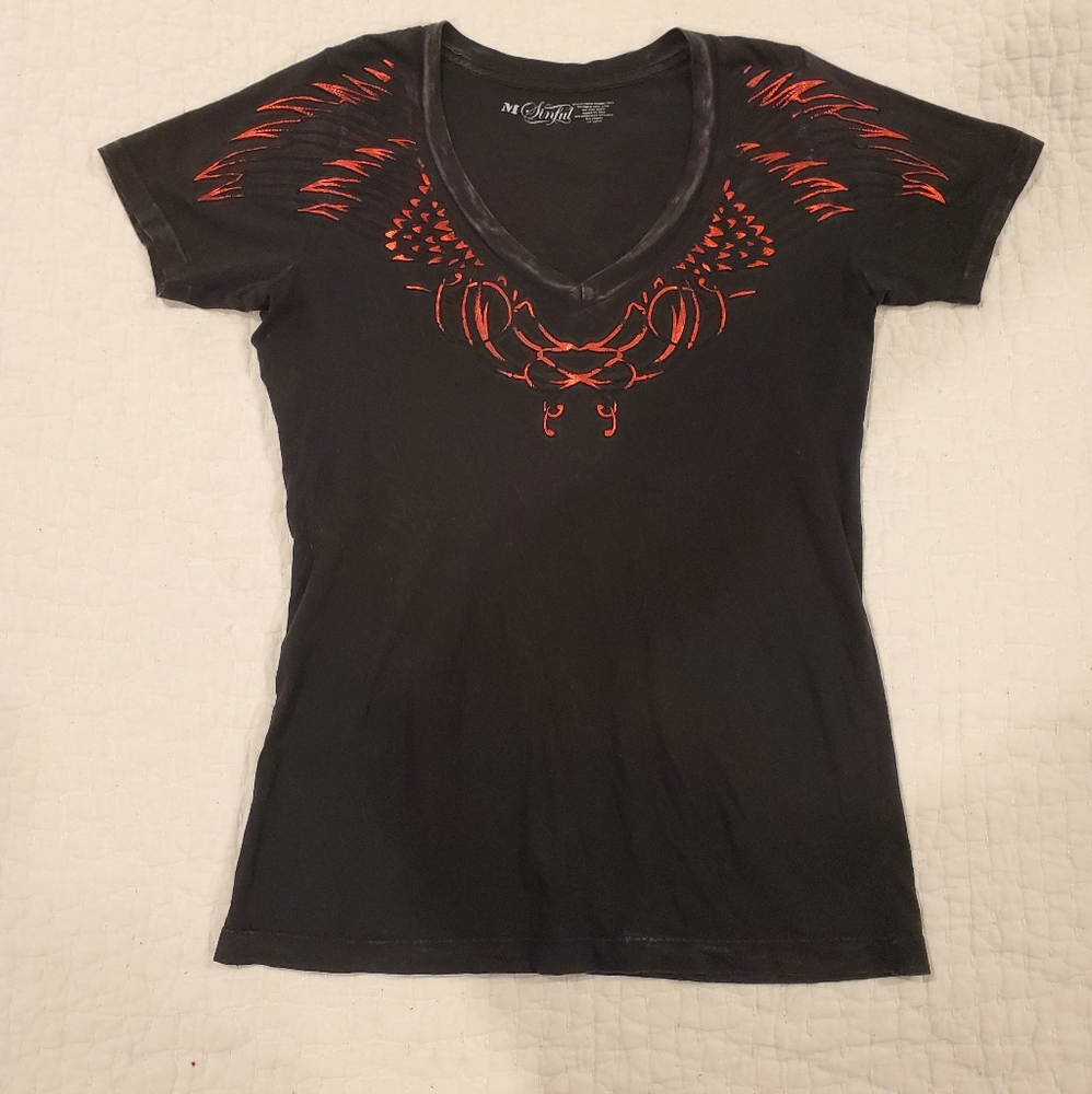 Sinful V Neck T-Shirt Sz M